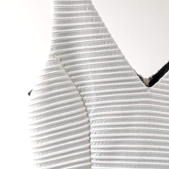 Guess Striped Textured Fit & Flare V-Neck Dress - Picture 3 of 8